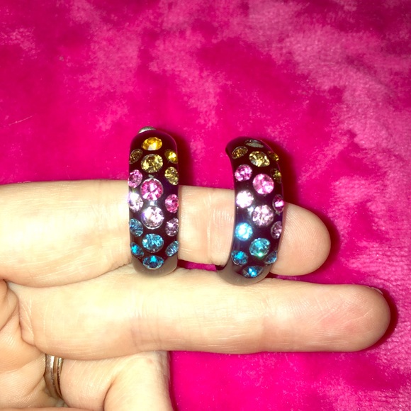 Jewelry - 3 for 10💋Festive hoop earrings!